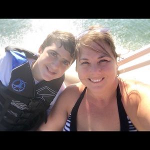 Meet your Posher, Sherry